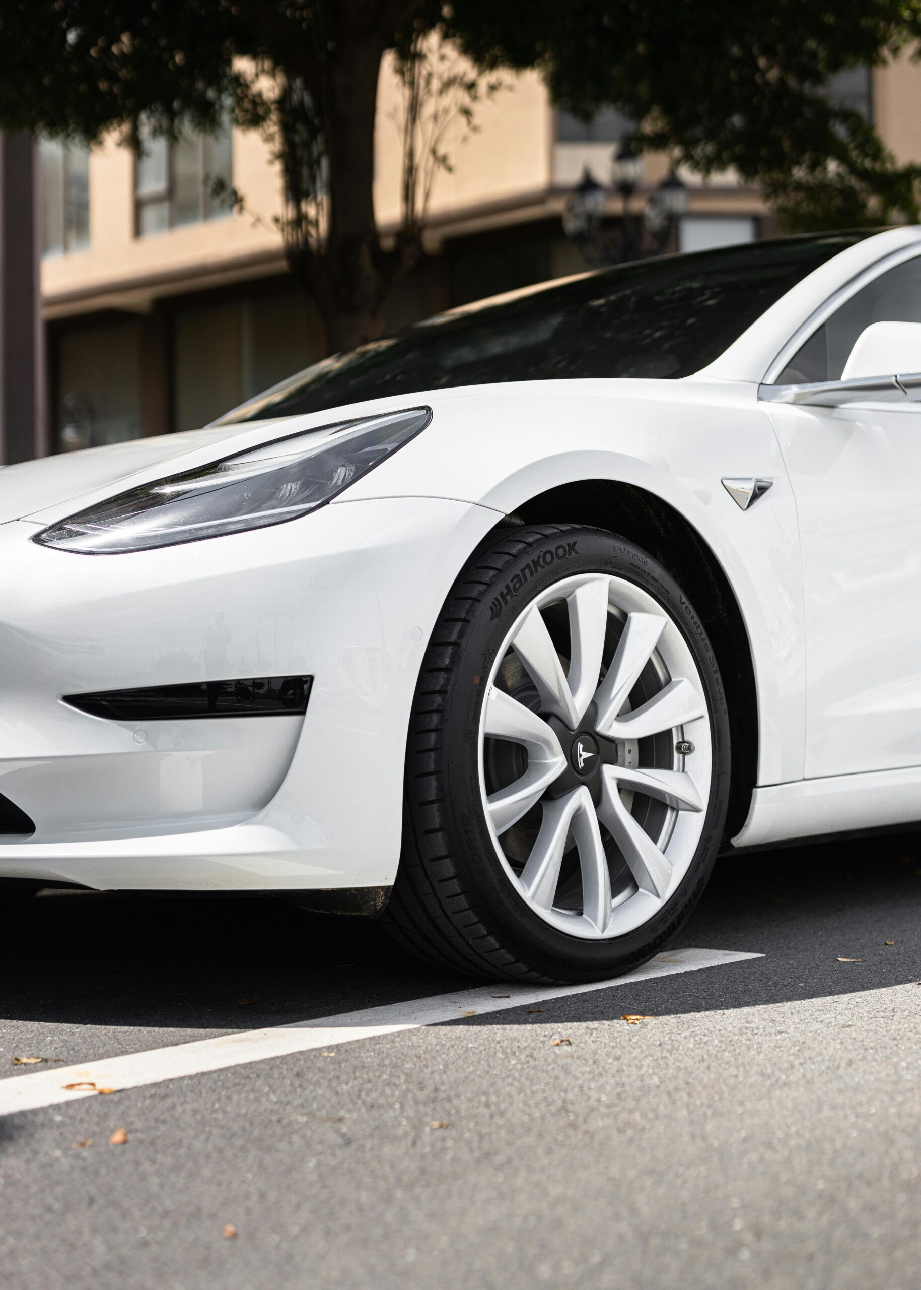 tesla huolto jyväskylä, motest oy, autohuolto, autokorjaamo